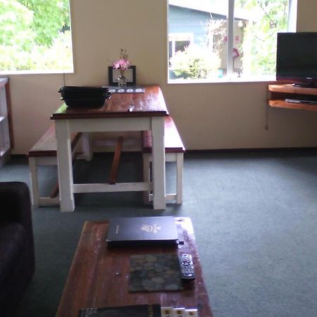 Creel Lodge Turangi Ngoại thất bức ảnh